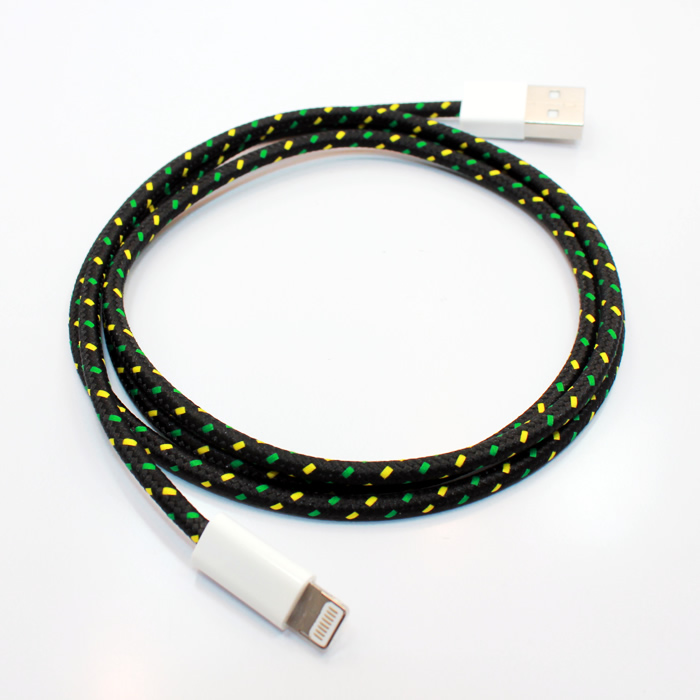 EasternCollective Lightningcable 02