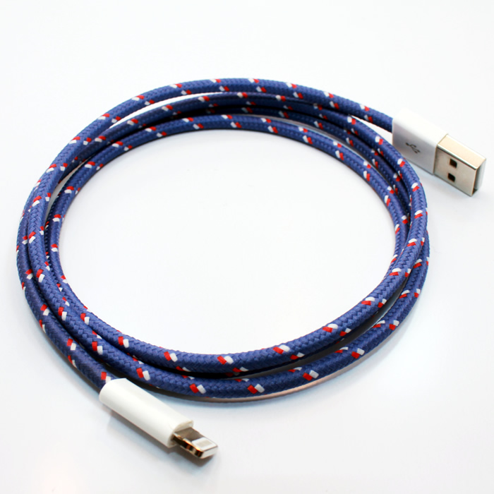 EasternCollective Lightningcable 03