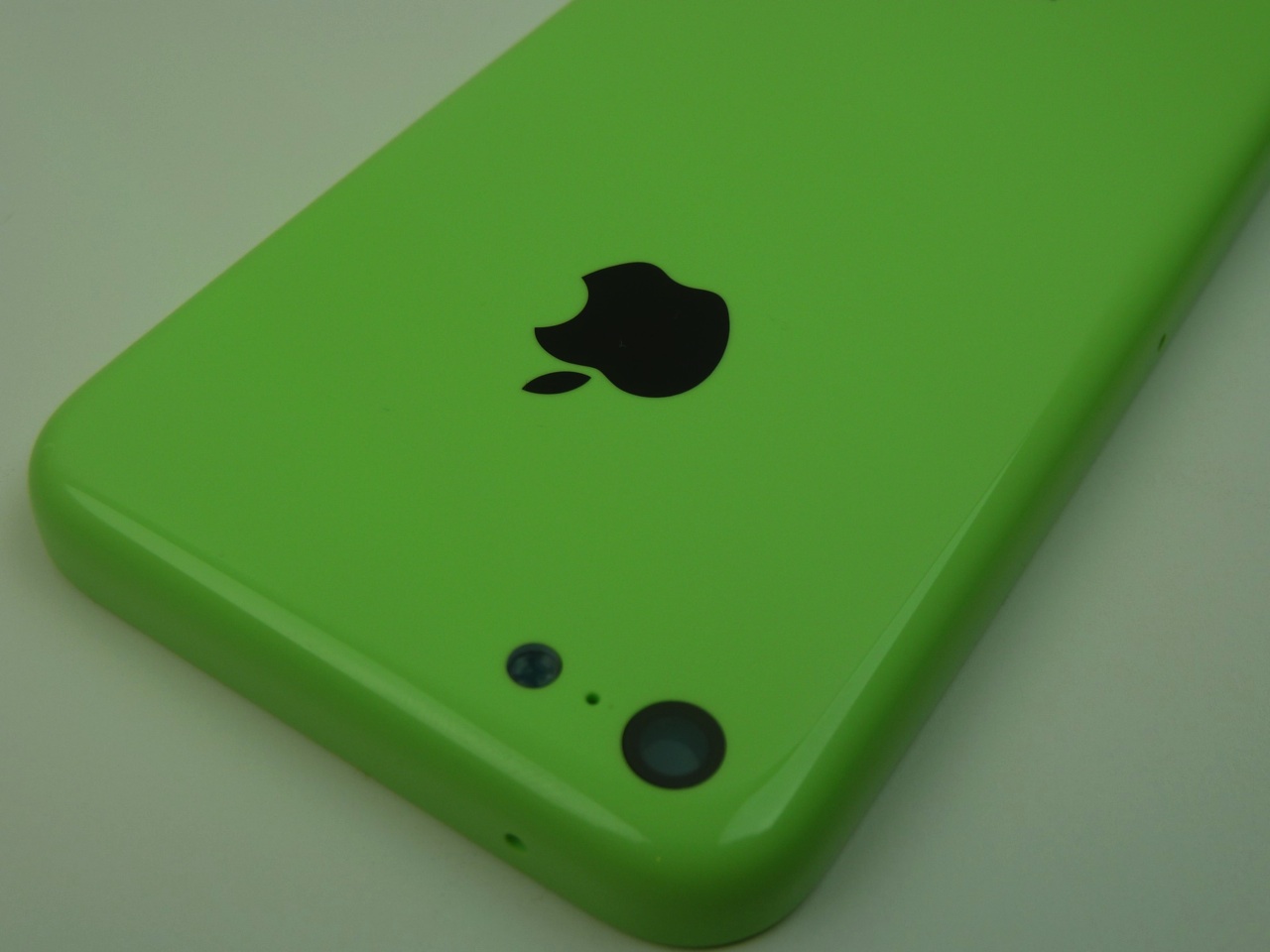 IPhone5C GreenColor 03