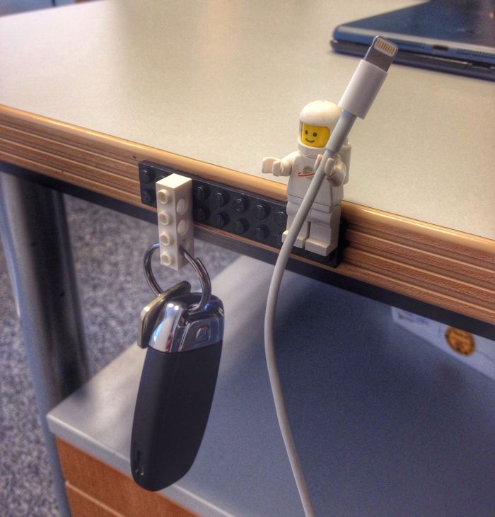 LEGO Cableholder