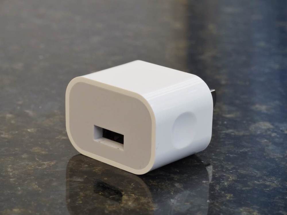 Apple USBchargeadapter new 01