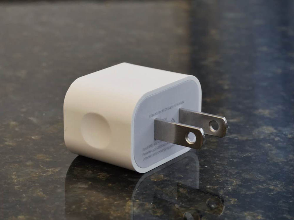Apple USBchargeadapter new 04