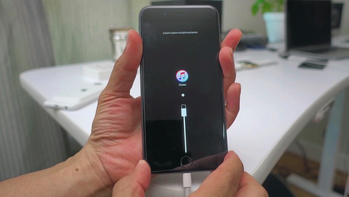 ちょっと違う Iphone 7 を強制再起動 リカバリーモード Dfuモードにする方法 Ipod Love