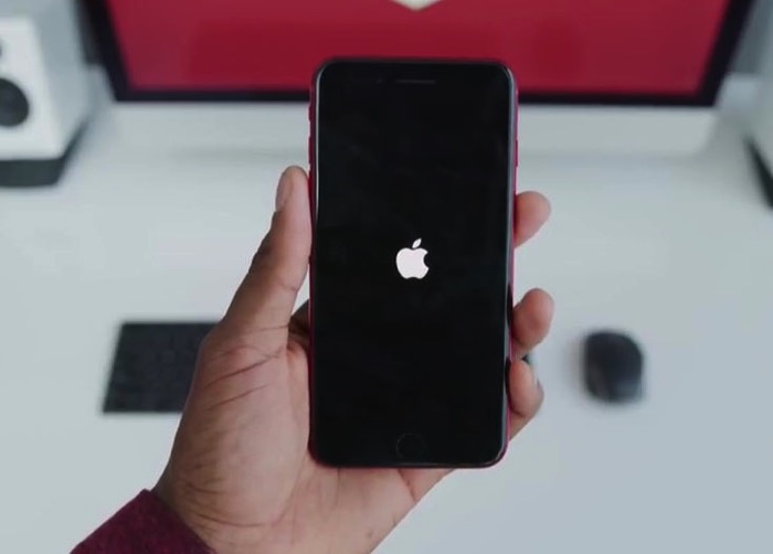 IPhone8RED 07