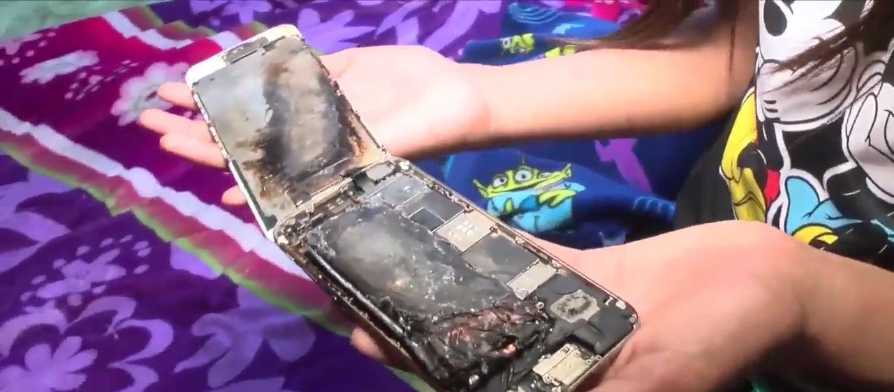 IPhone Explode in bedroom 03