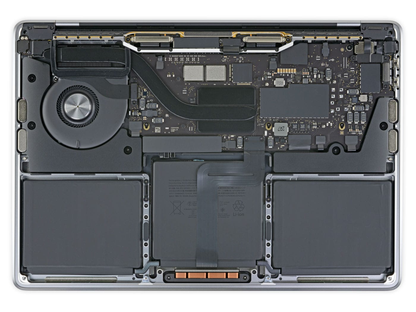 M1ProMax MacBookPro teardown 01