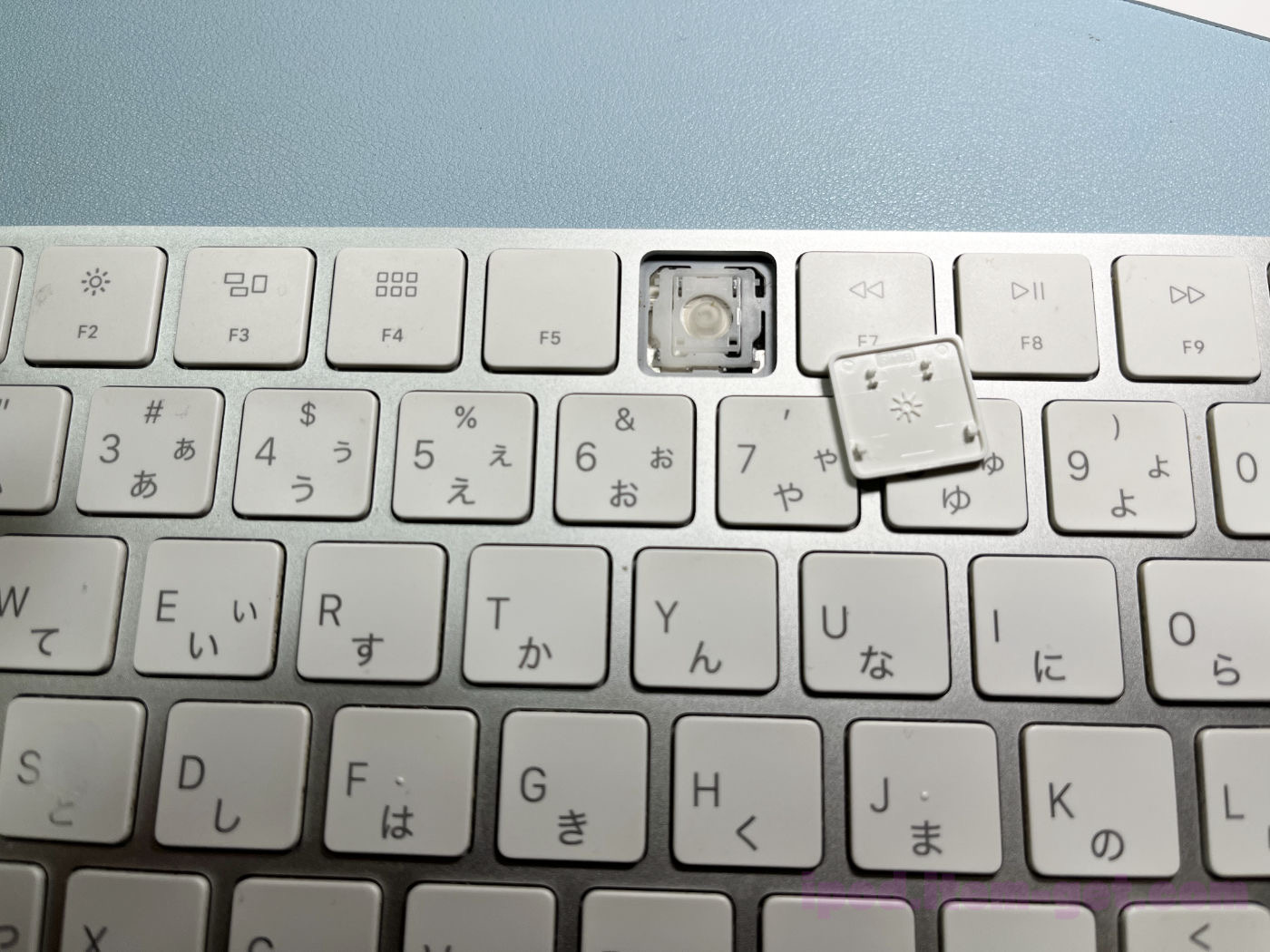 AppleMagicKeyboard Replace Keycap 4