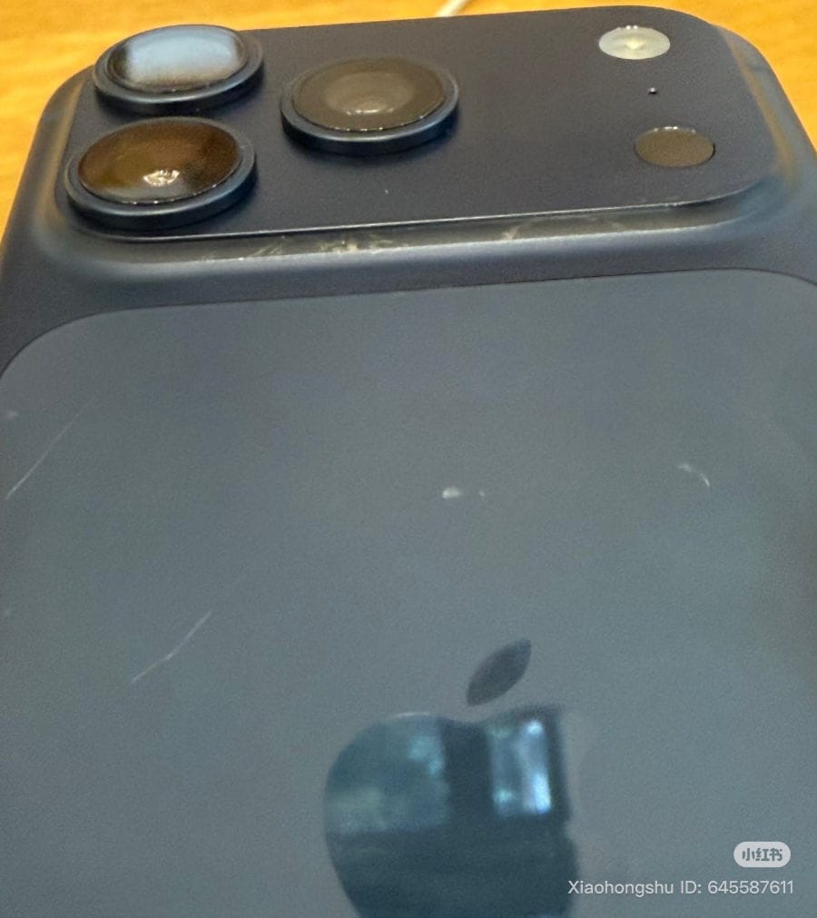iPhone17pro_scratchgate-4.jpg IPhone17pro scratchgate 4
