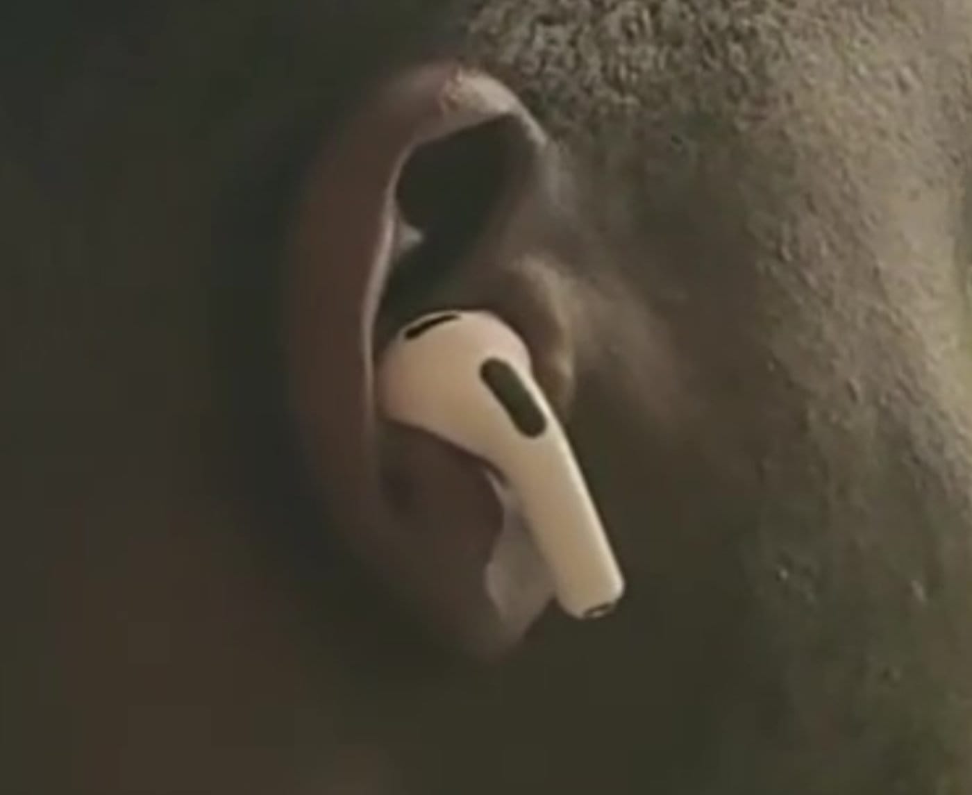 AirPods Camera 3